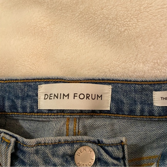 DENIM FORUM SHORTS, Size 25 - Picture 5 of 12